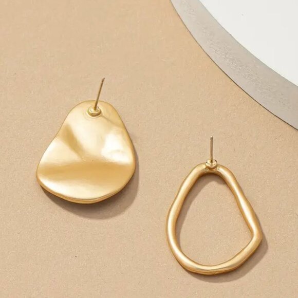 14K Gold Filled "Kelsey" Art Deco Earrings - Picture 4 of 5